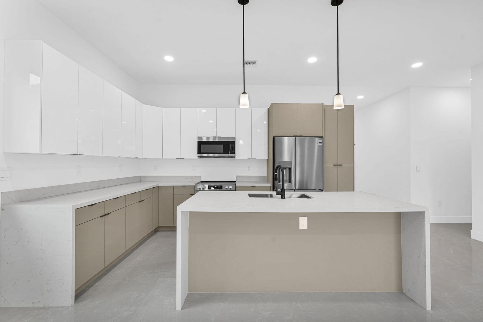 2540 NW 14TH Court, Fort Lauderdale, FL 33311 photo 13