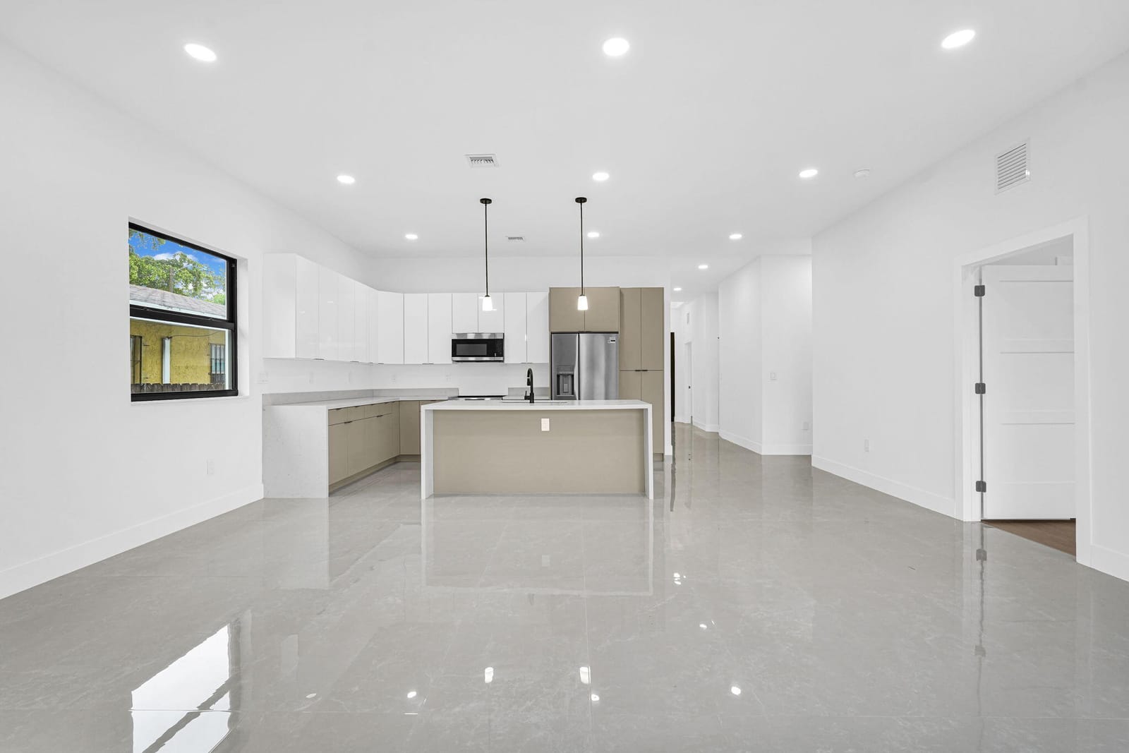 2540 NW 14TH Court, Fort Lauderdale, FL 33311 photo 15
