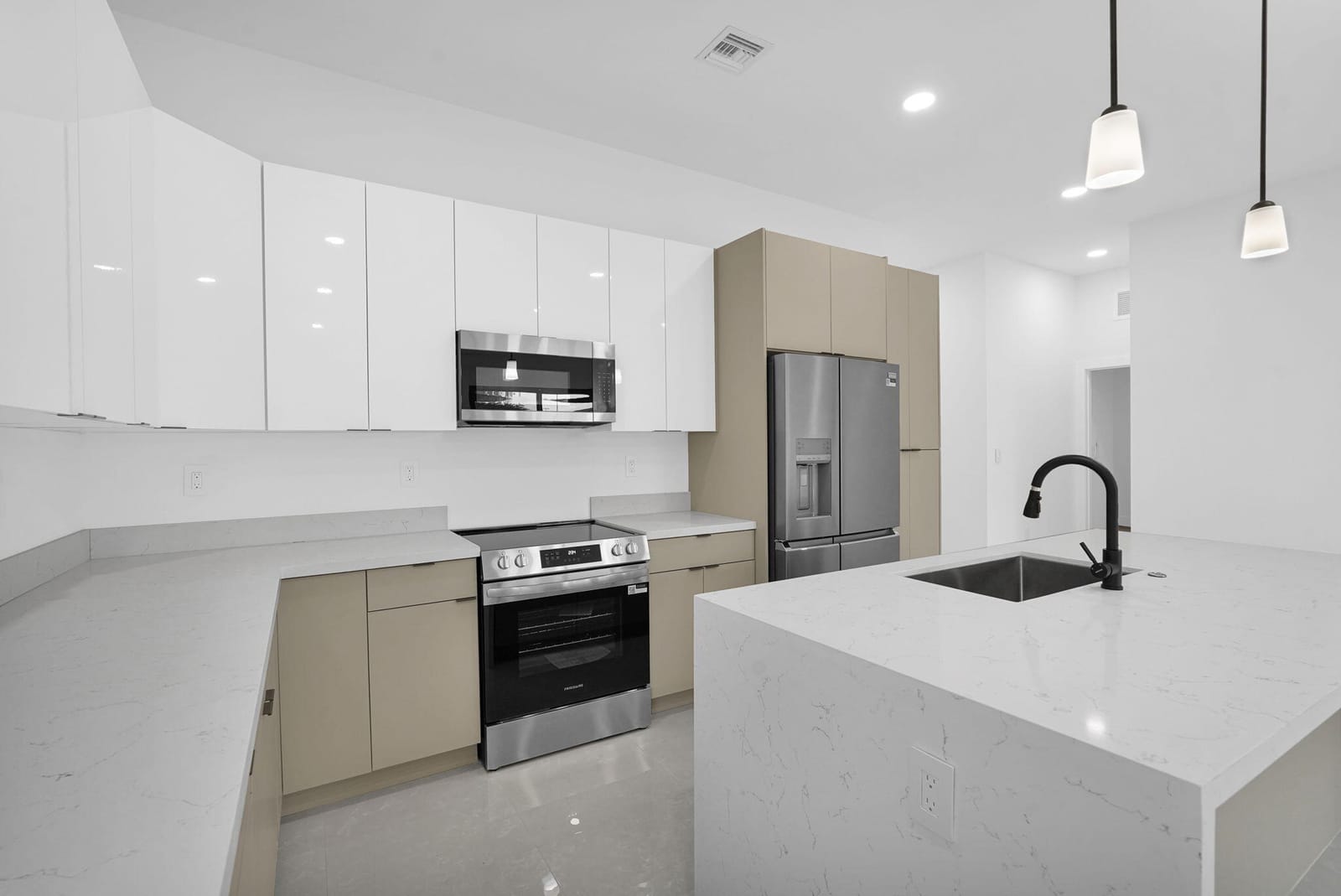 2540 NW 14TH Court, Fort Lauderdale, FL 33311 photo 18