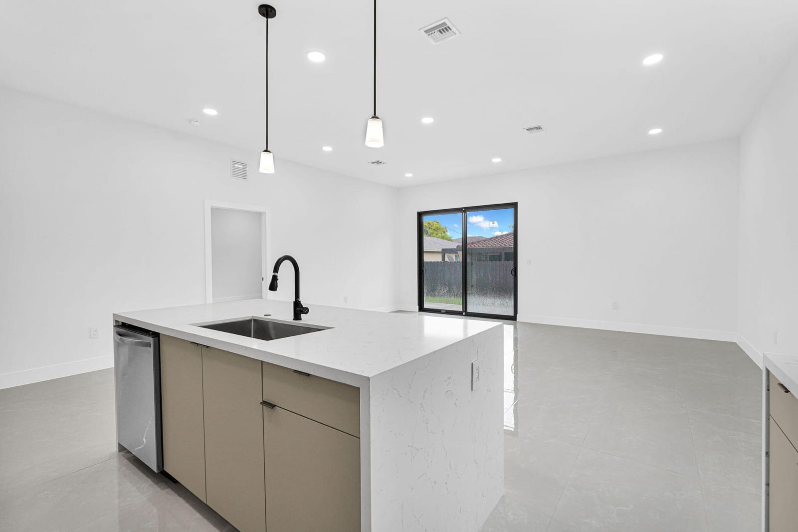 2540 NW 14TH Court, Fort Lauderdale, FL 33311 photo 20