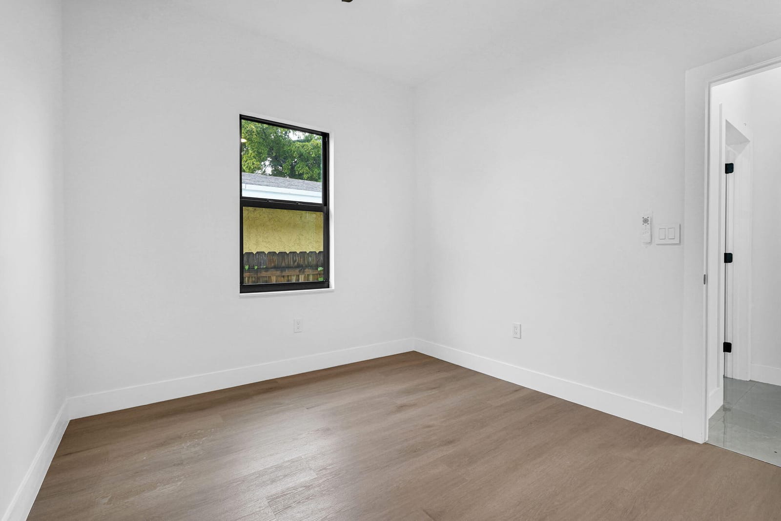 2540 NW 14TH Court, Fort Lauderdale, FL 33311 photo 25