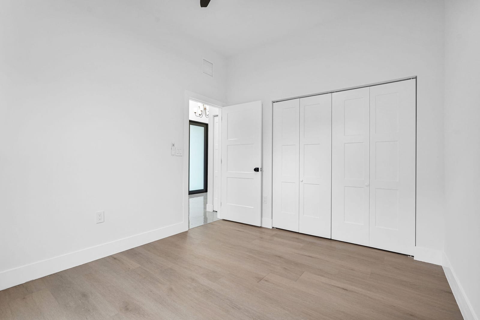 2540 NW 14TH Court, Fort Lauderdale, FL 33311 photo 26
