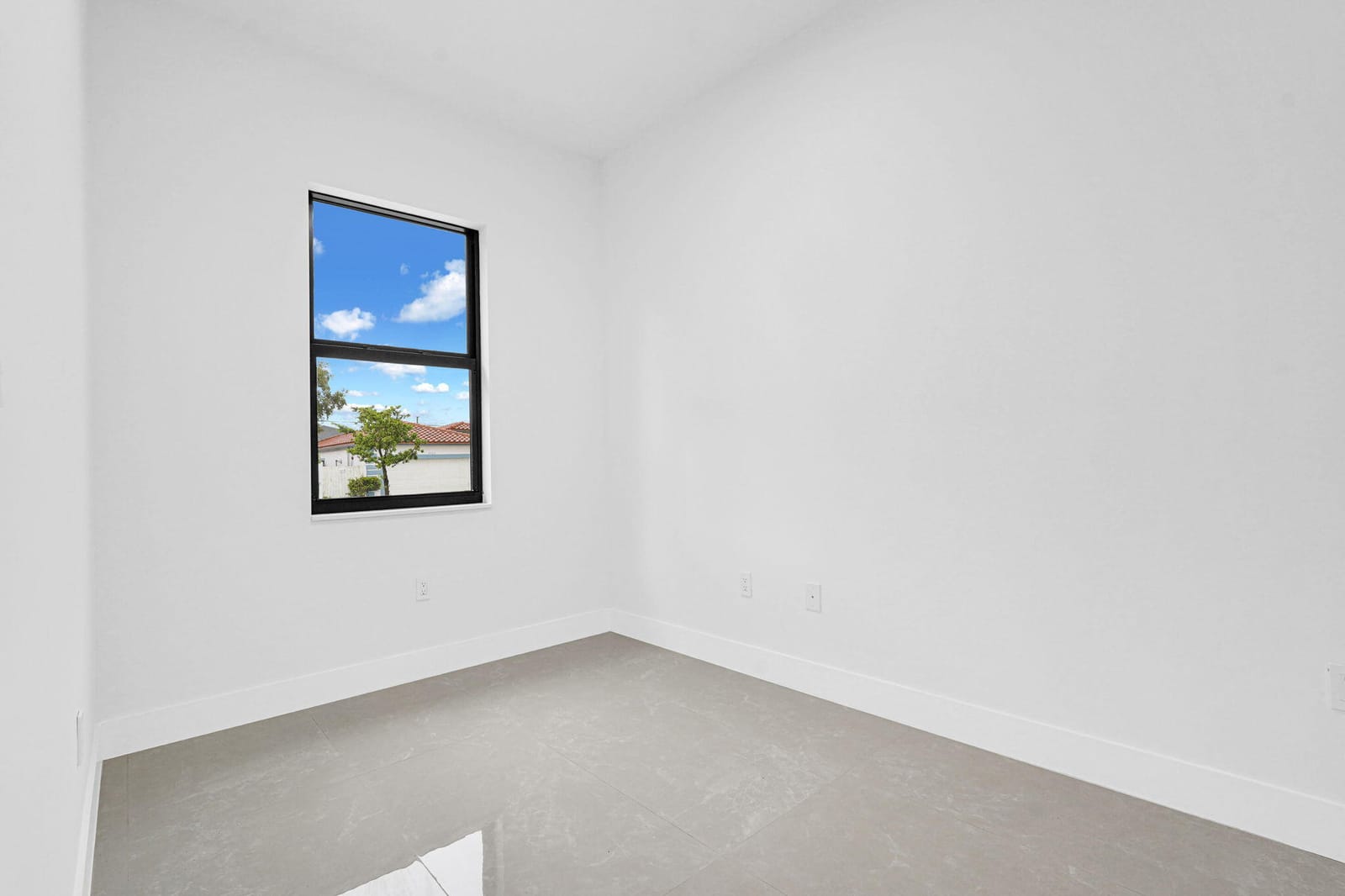 2540 NW 14TH Court, Fort Lauderdale, FL 33311 photo 28