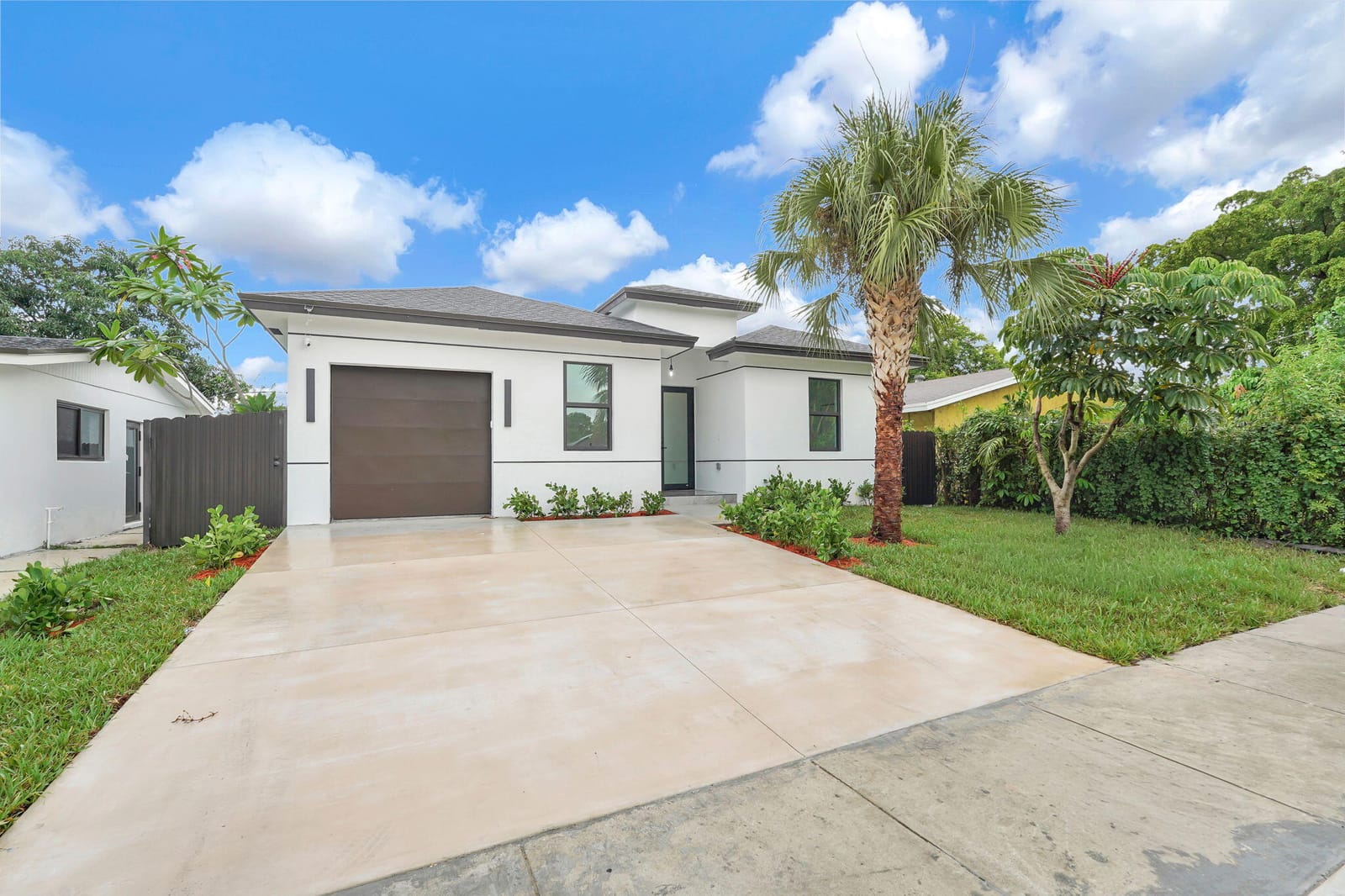 2540 NW 14TH Court, Fort Lauderdale, FL 33311 photo 4