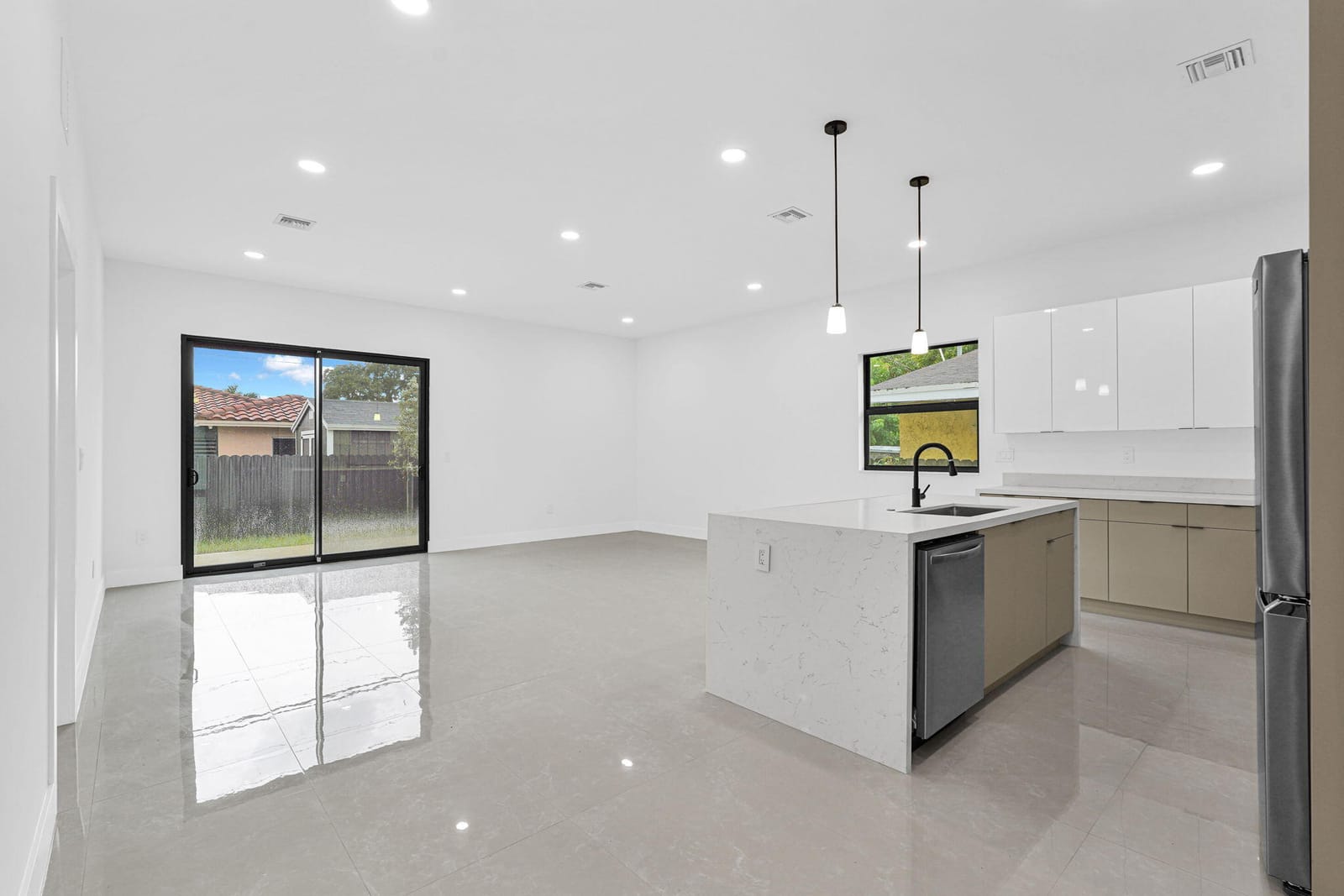2540 NW 14TH Court, Fort Lauderdale, FL 33311 photo 7