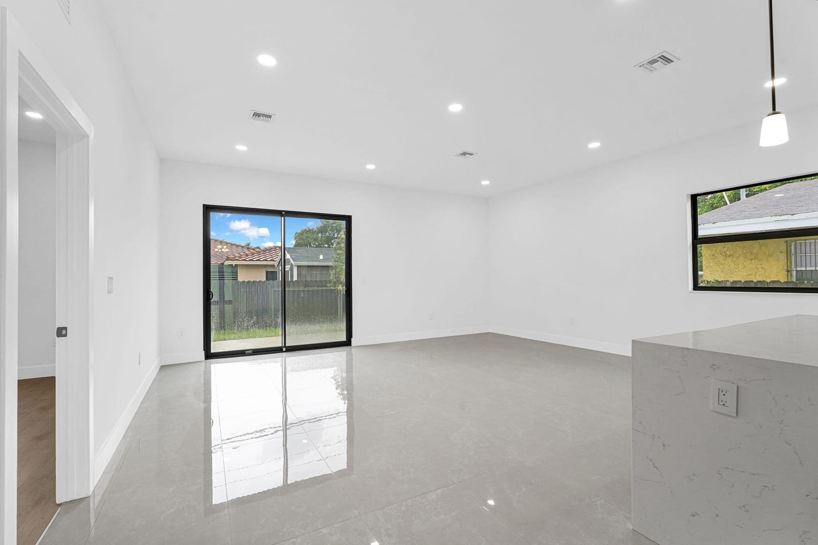 2540 NW 14TH Court, Fort Lauderdale, FL 33311 photo 8