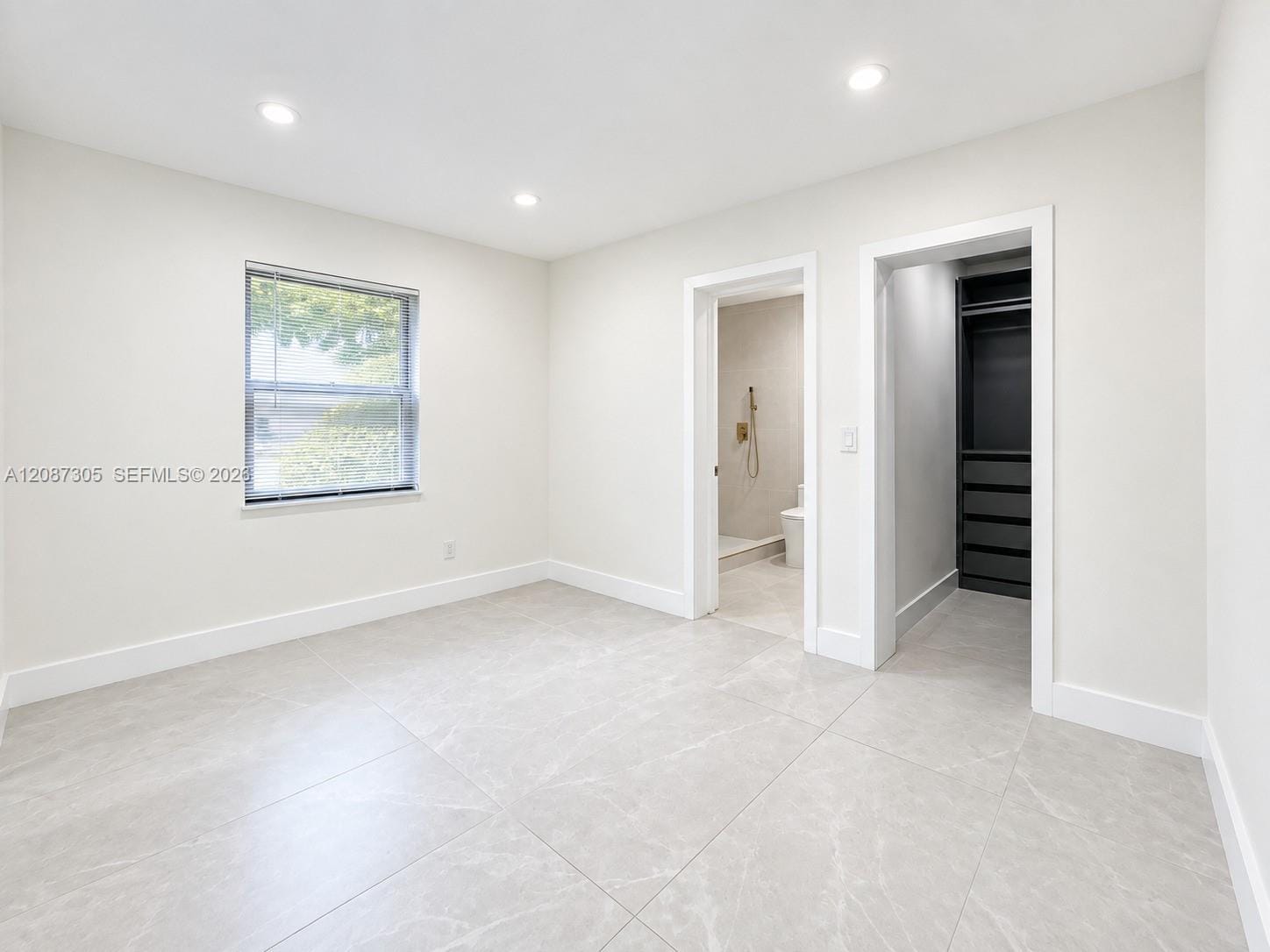 1043 NW 48th Street 0 — photo 8