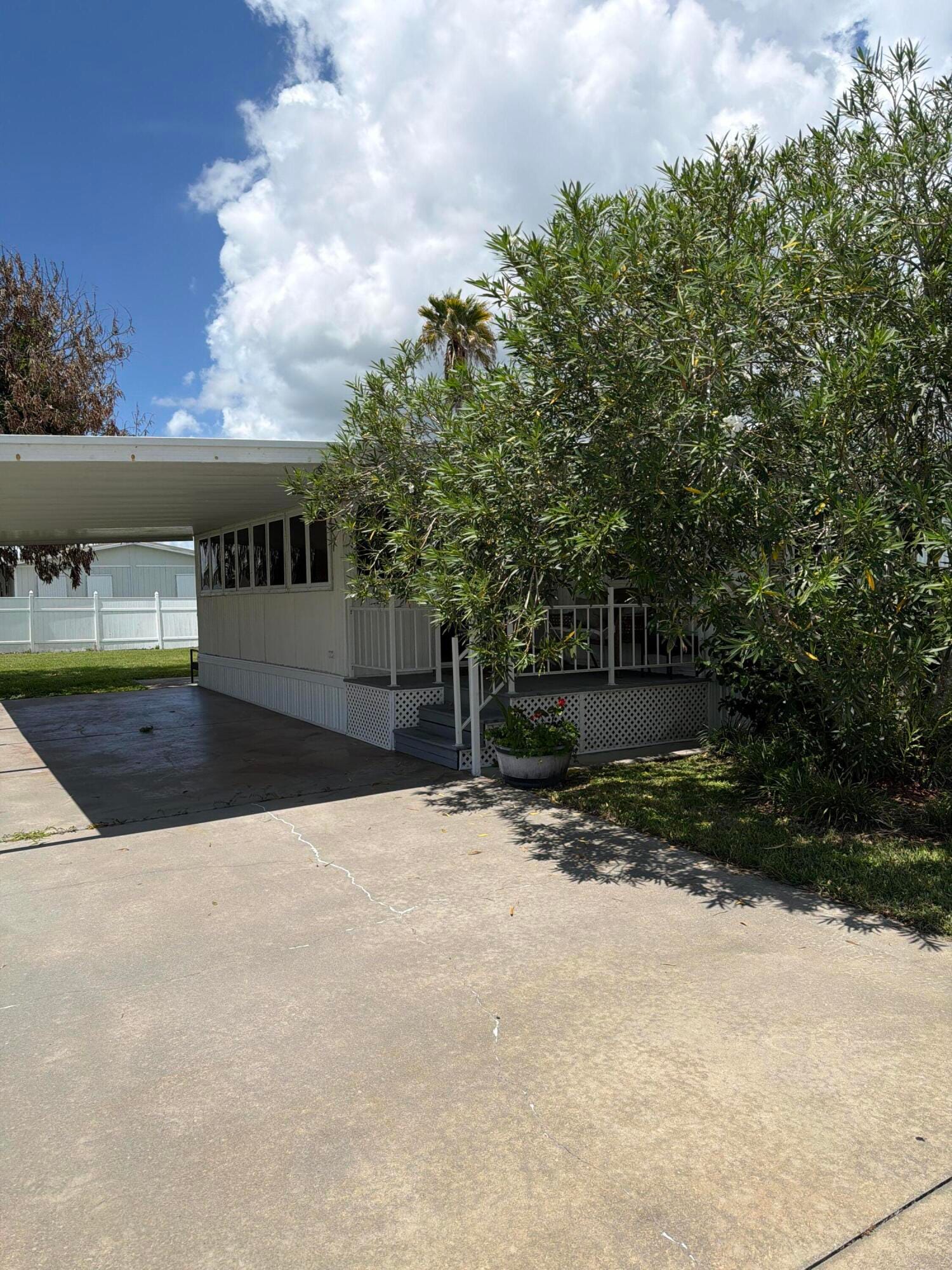 1601 U.S. 441 134, Okeechobee, FL 34974 photo 2