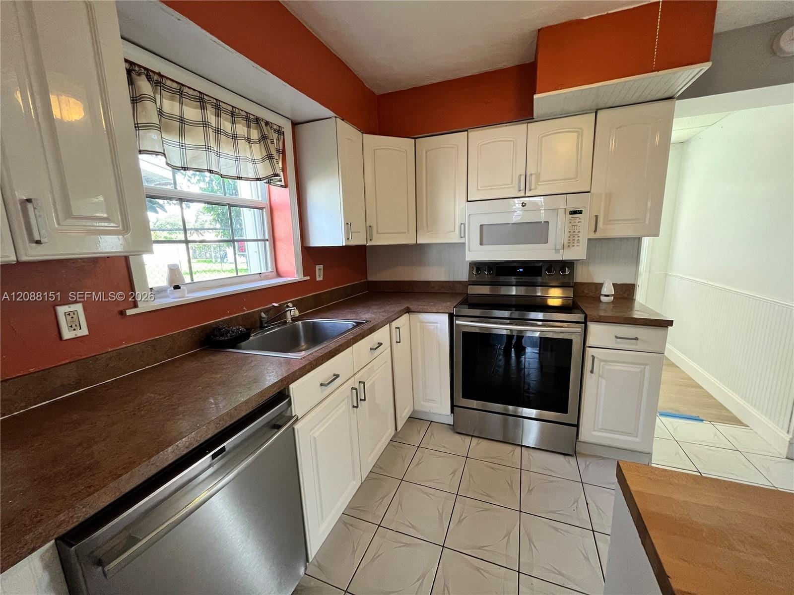 371 SW 67th Terrace, Pembroke Pines, FL 33023 photo 3