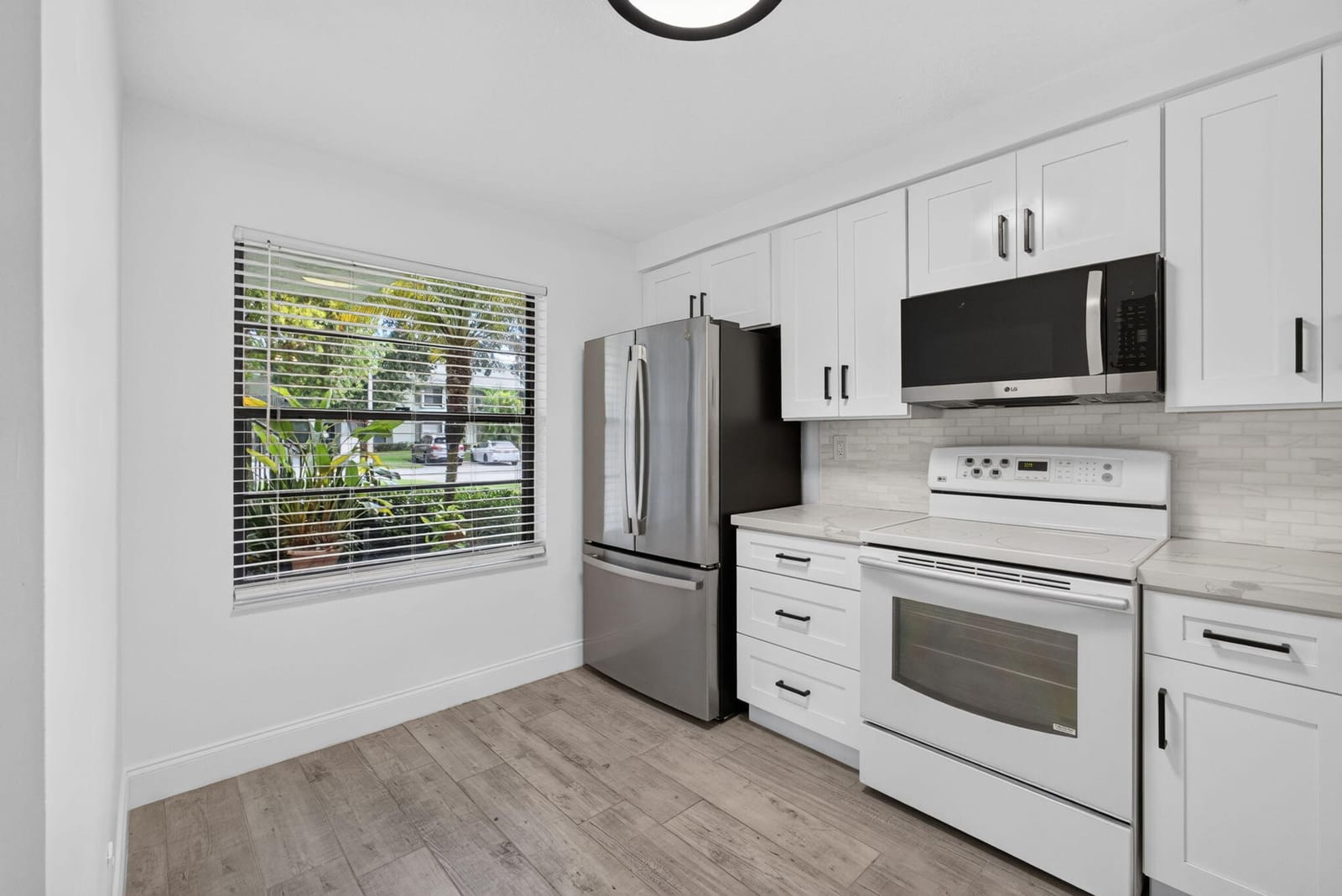 1701 Sabal Ridge Circle D, Palm Beach Gardens, FL 33418 photo 11