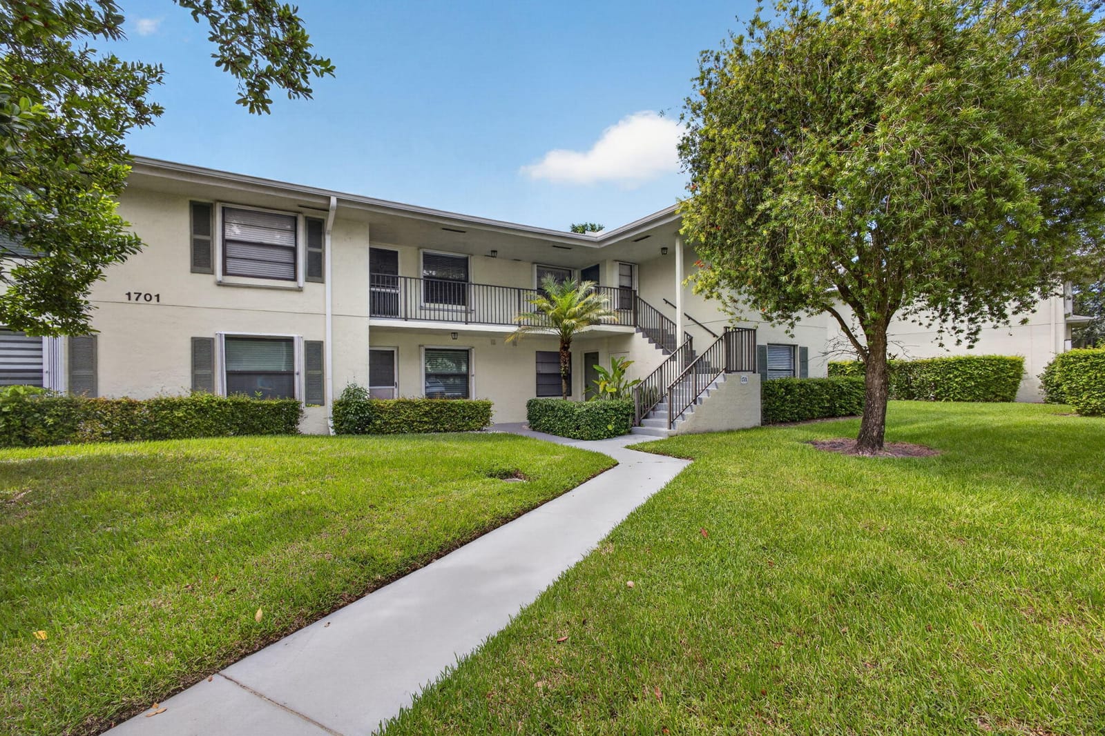 1701 Sabal Ridge Circle D, Palm Beach Gardens, FL 33418 photo 6