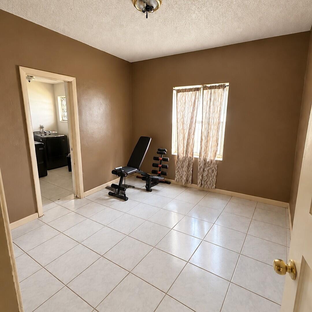 915 RUTLAND Street, Opa-Locka, FL 33054 photo 13