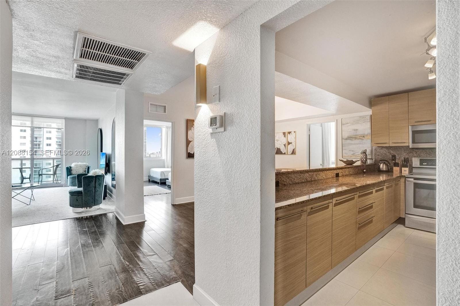 19370 Collins Avenue 816 — photo 10