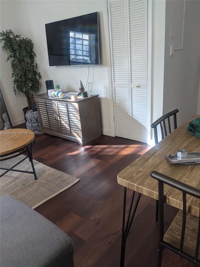 7741 Hawthorne Avenue 7741, Miami Beach, FL 33141