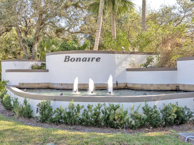 7579 NW 79TH Avenue 204, Tamarac, FL 33321
