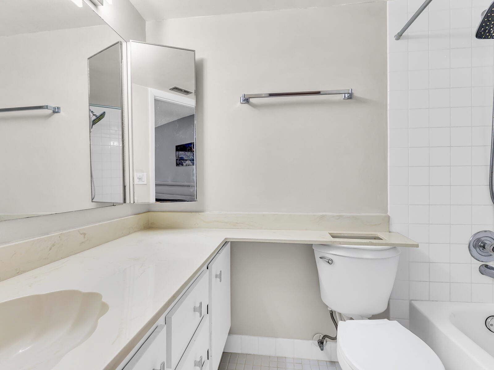 7579 NW 79TH Avenue 204, Tamarac, FL 33321 photo 13