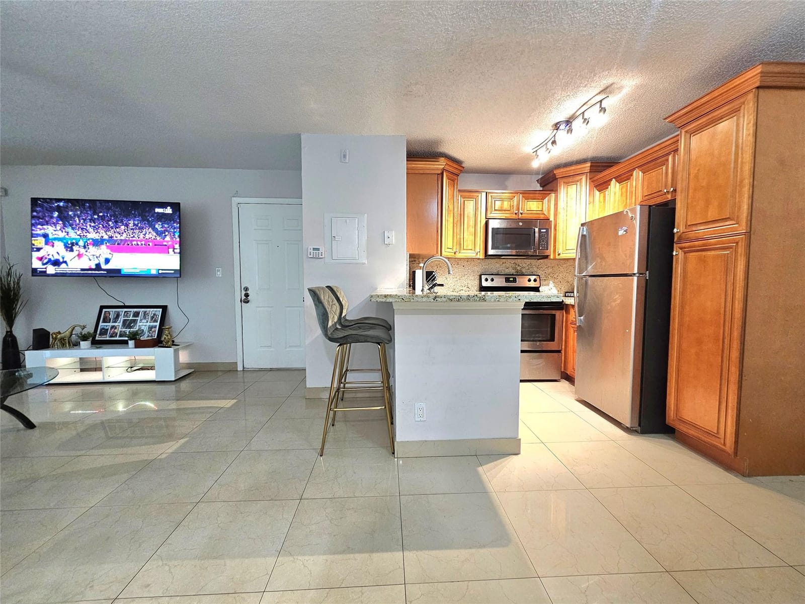 701 Lyons Road 13103 — photo 5