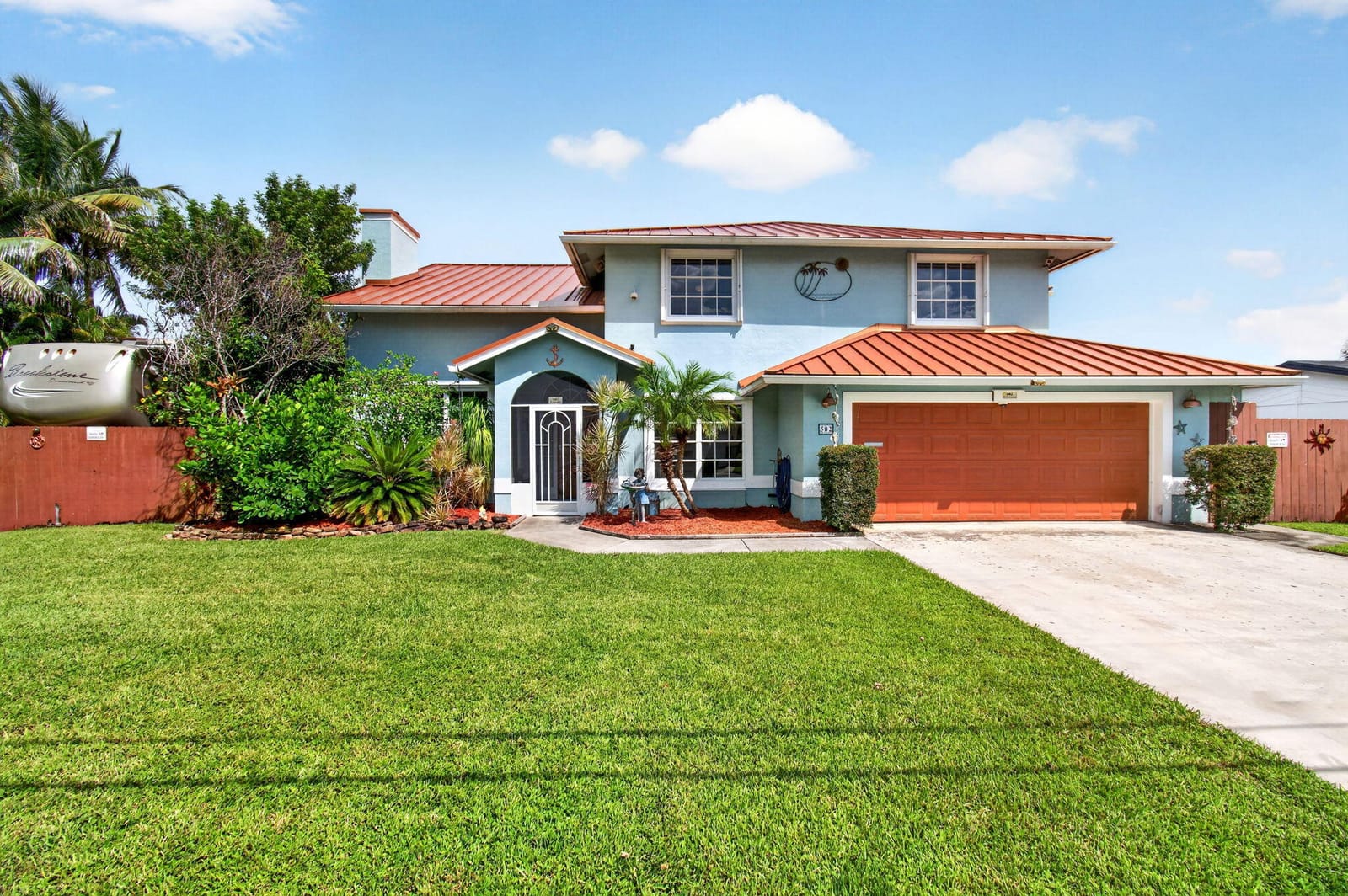 502 VENICE Drive