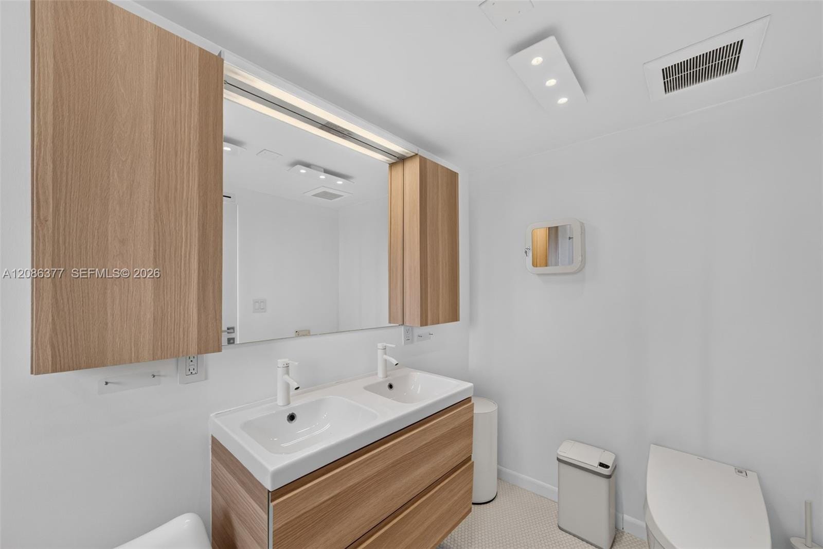 2150 Sans Souci Boulevard PH-D1, North Miami, FL 33181 photo 17