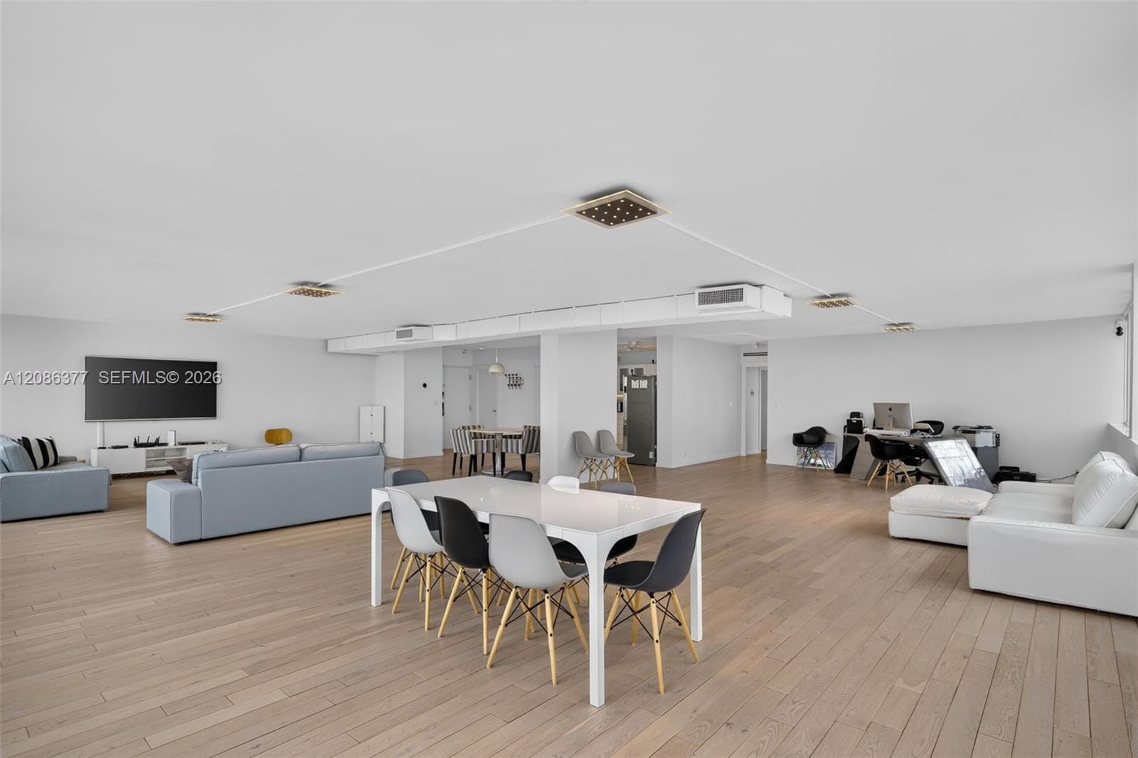 2150 Sans Souci Boulevard PH-D1, North Miami, FL 33181 photo 9