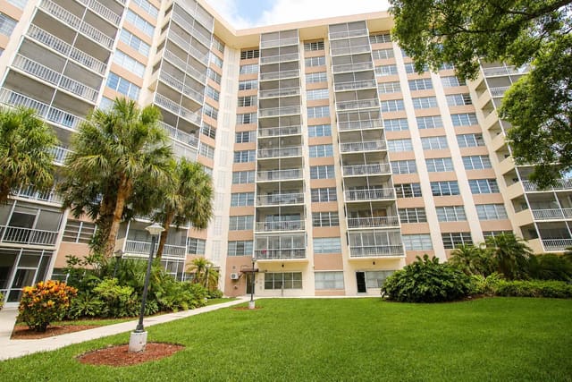 10777 W Sample Road 716, Coral Springs, FL 33065