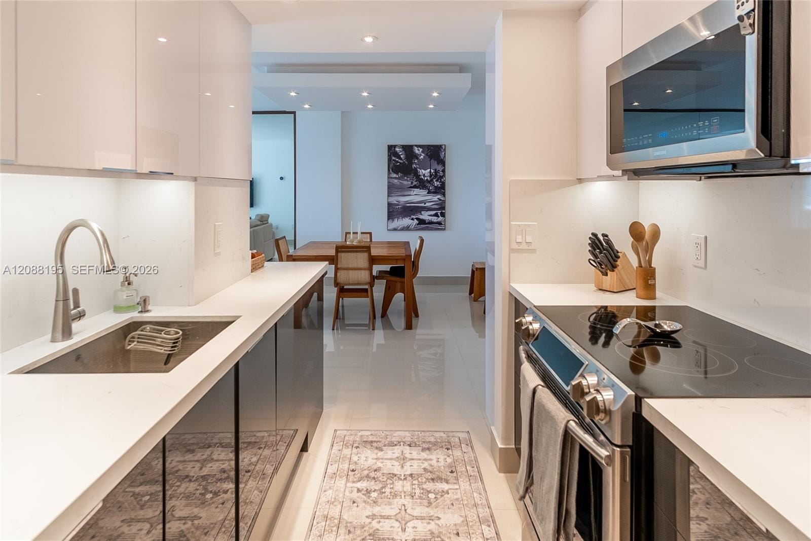 10275 Collins Avenue 720 — photo 11