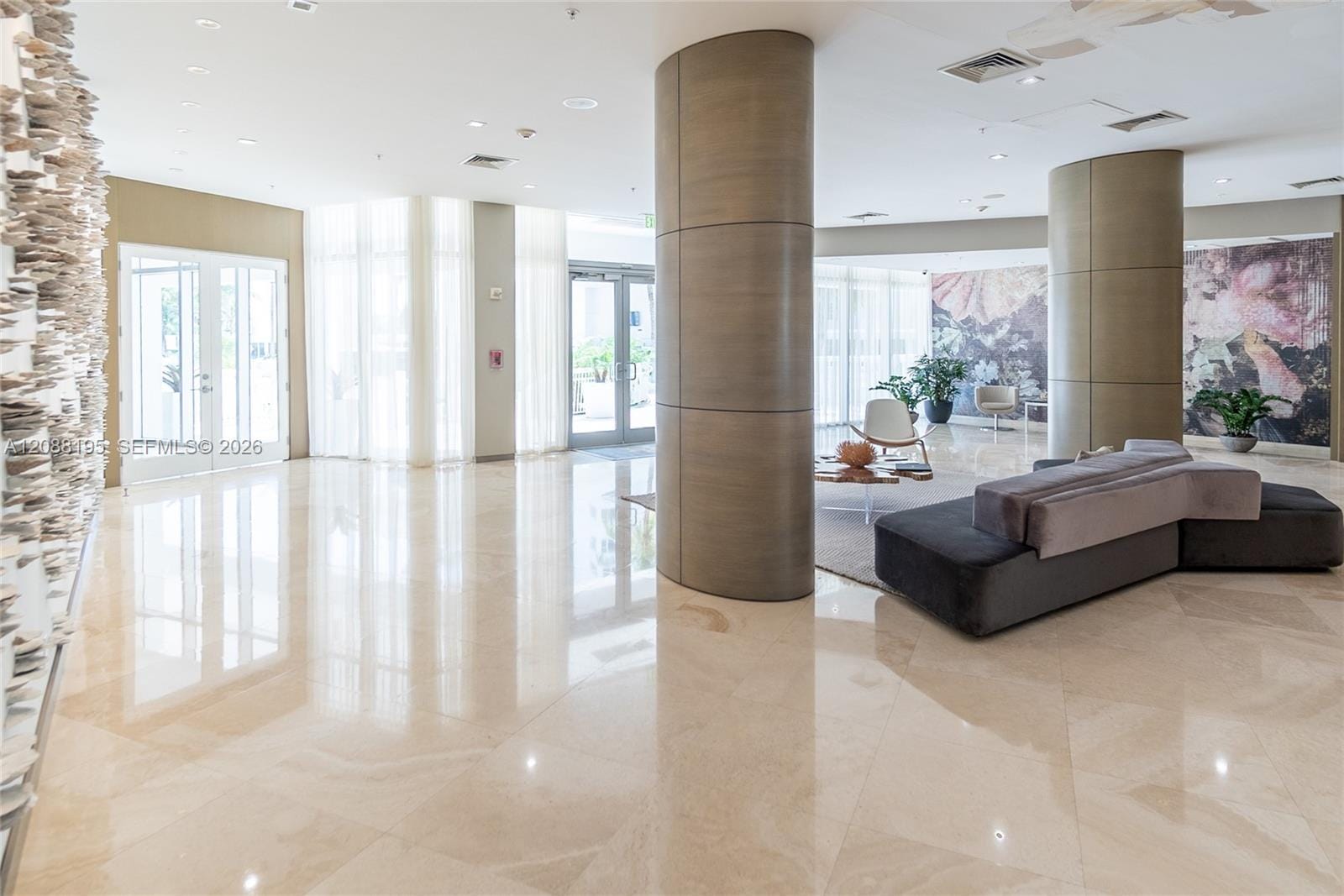 10275 Collins Avenue 720 — photo 4