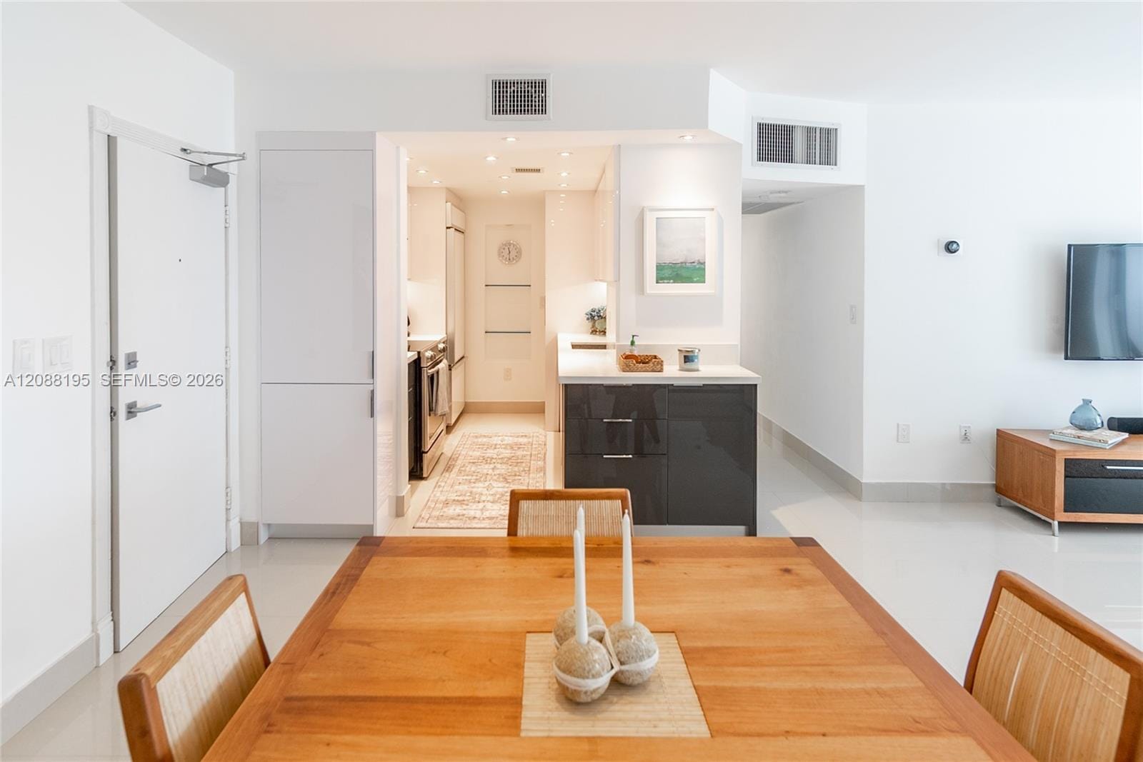 10275 Collins Avenue 720 — photo 8