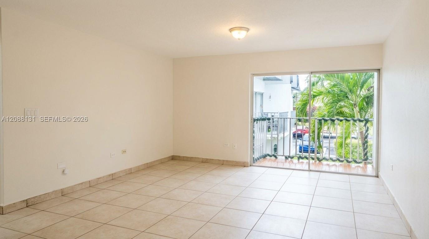7238 SW 94th Place D5, Miami, FL 33173 photo 2