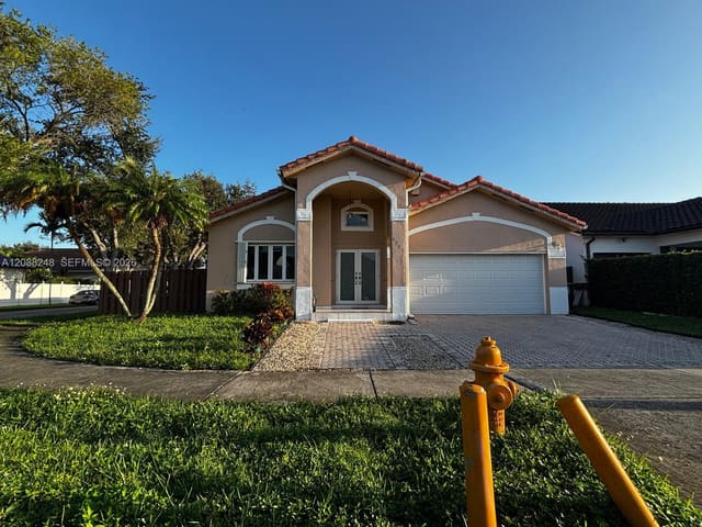 8995 NW 148th Street 8995, Miami Lakes, FL 33018