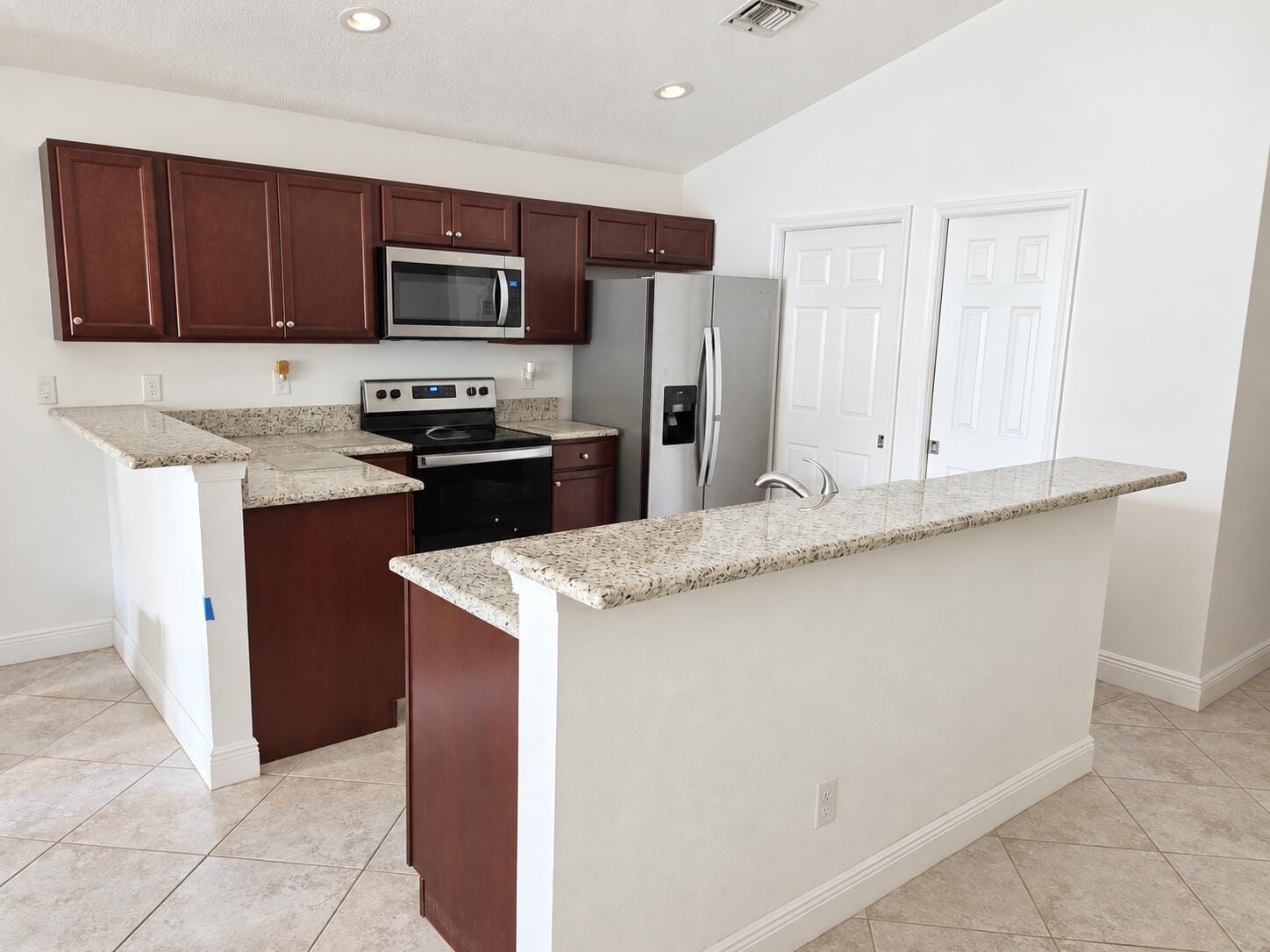 9529 SEA SPRAY Drive — photo 4
