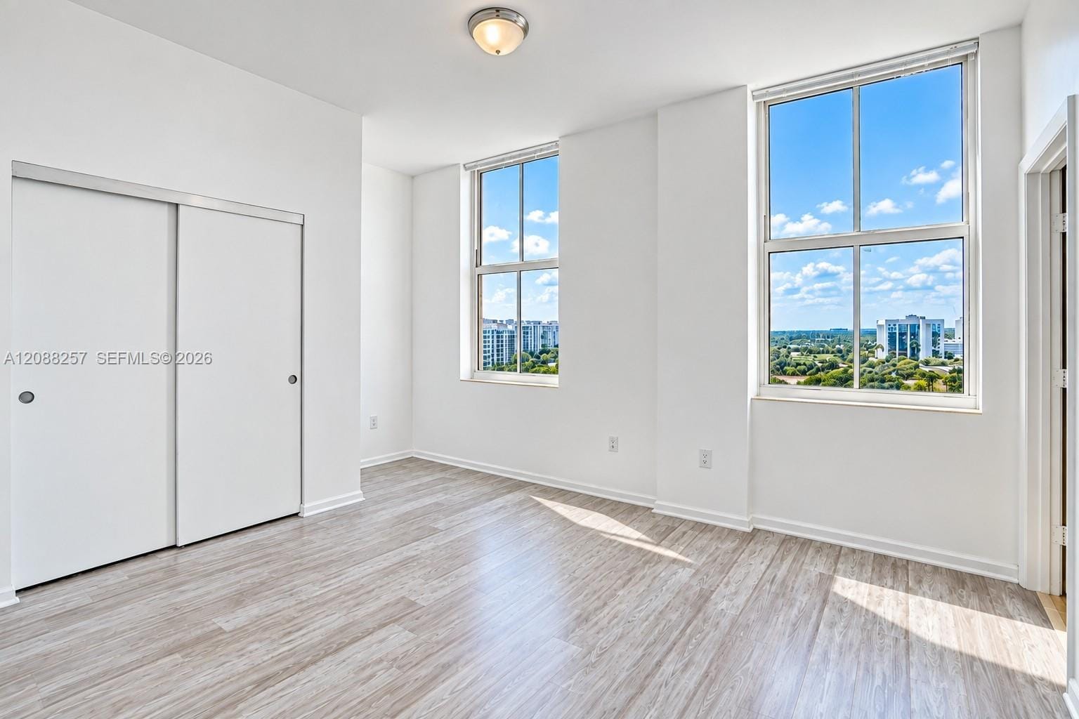 3340 NE 190 Street 1204 — photo 9