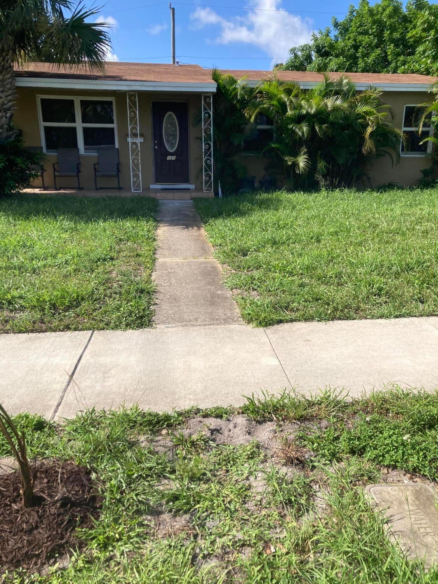 939 35TH Street, West Palm Beach, FL 33407 photo 2