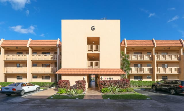 6850 ROYAL PALM Boulevard 303G, Margate, FL 33063