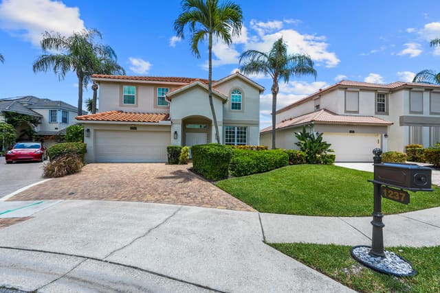 1237 Avondale Lane, West Palm Beach, FL 33409
