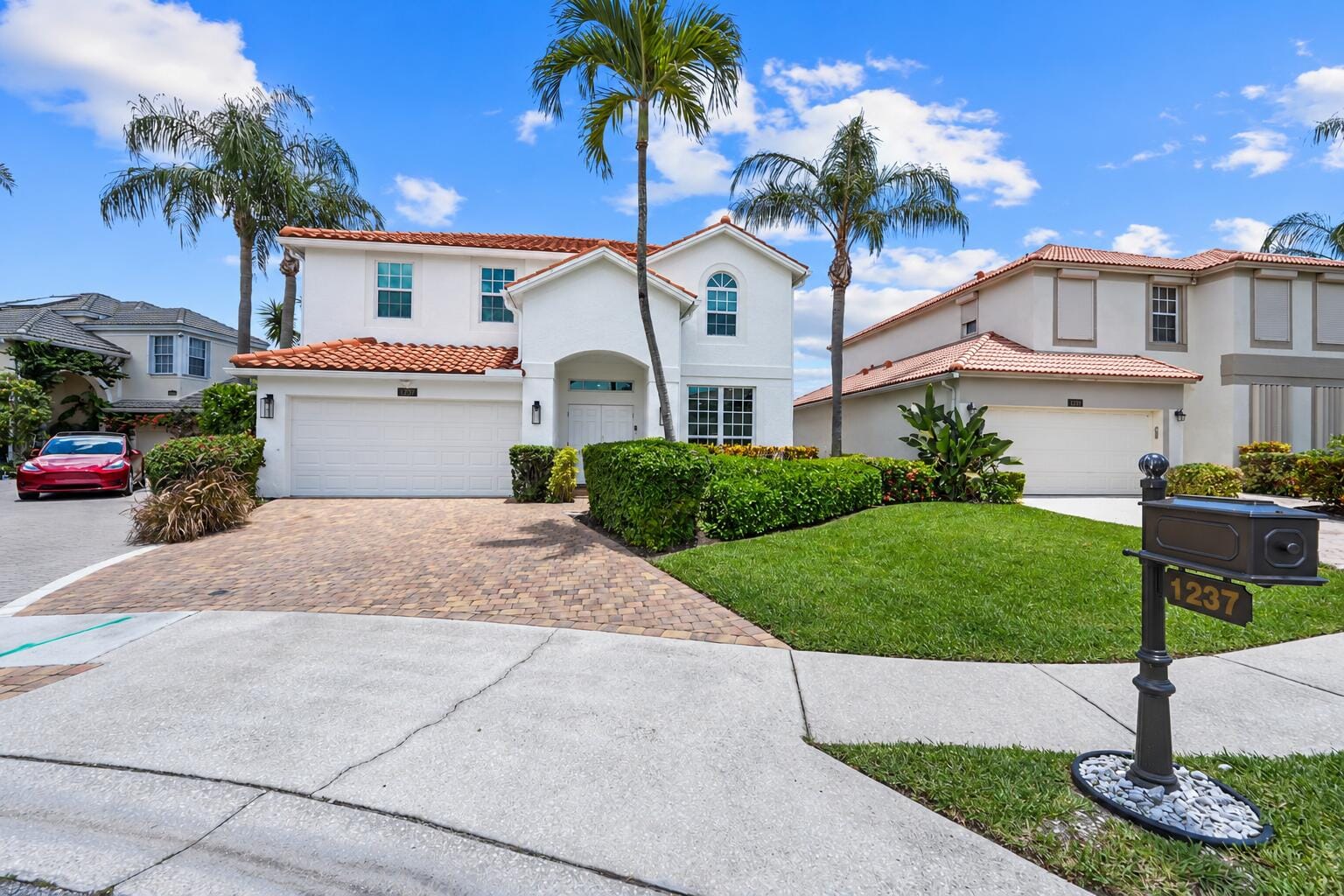 1237 Avondale Lane, West Palm Beach, FL 33409 photo 2