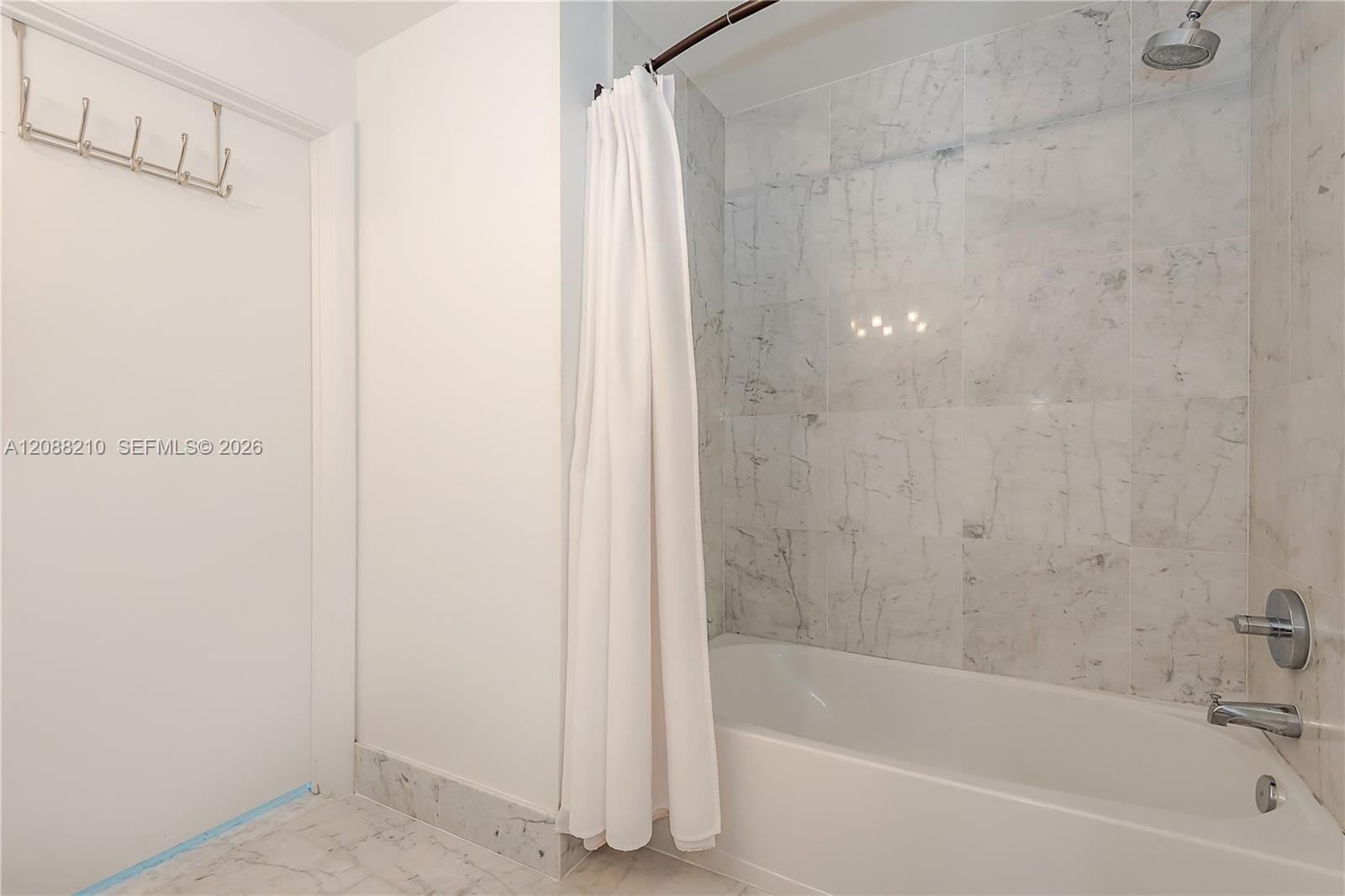 253 NE 2nd Street 3105, Miami, FL 33132 photo 17