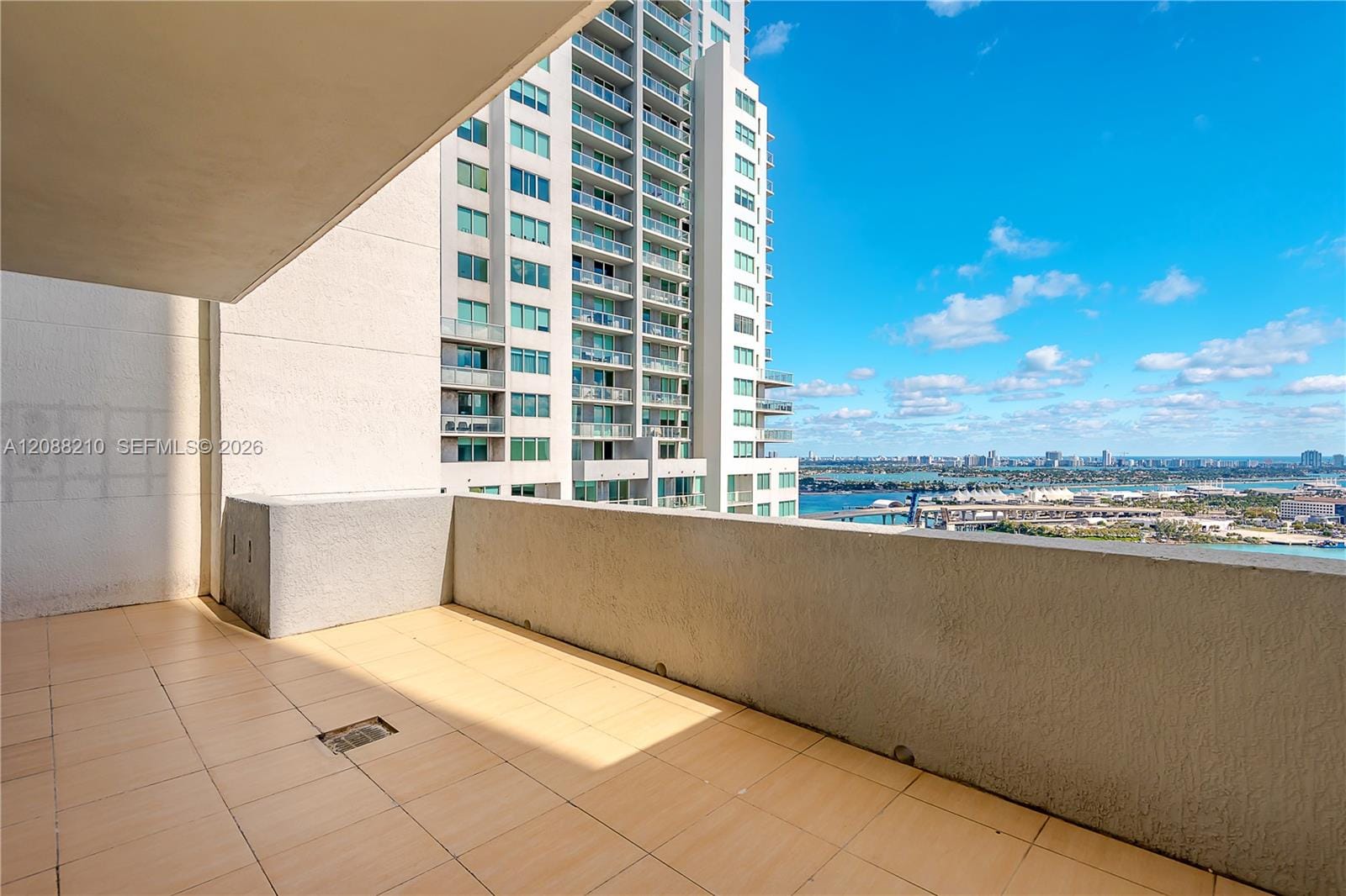 253 NE 2nd Street 3105, Miami, FL 33132 photo 19
