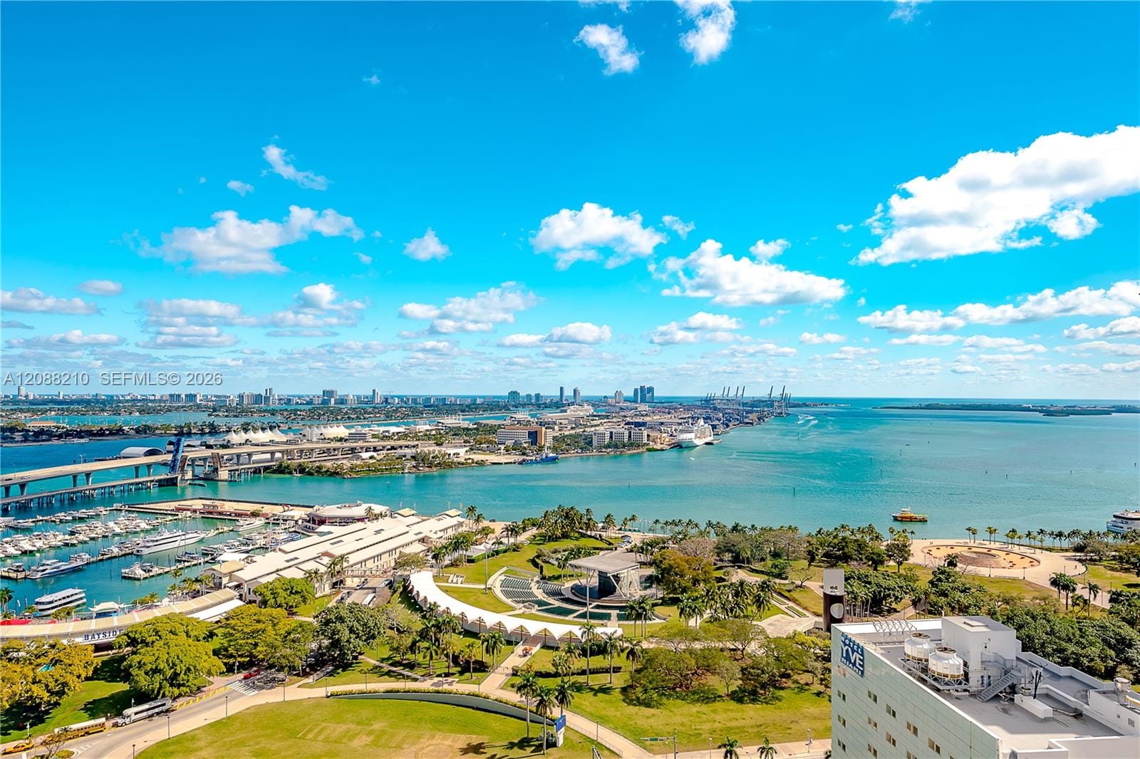 253 NE 2nd Street 3105, Miami, FL 33132 photo 20