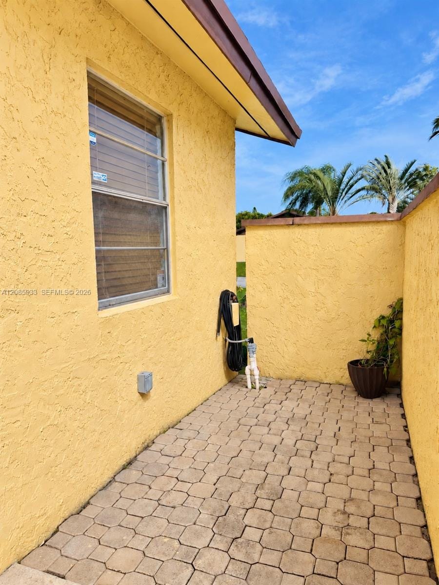 401 NW 43rd Street, Deerfield Beach, FL 33064 photo 2