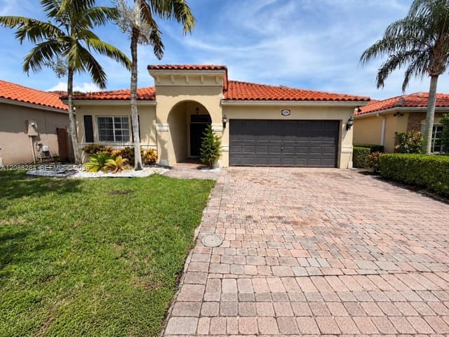 1735 NE 36th Avenue 0, Homestead, FL 33033