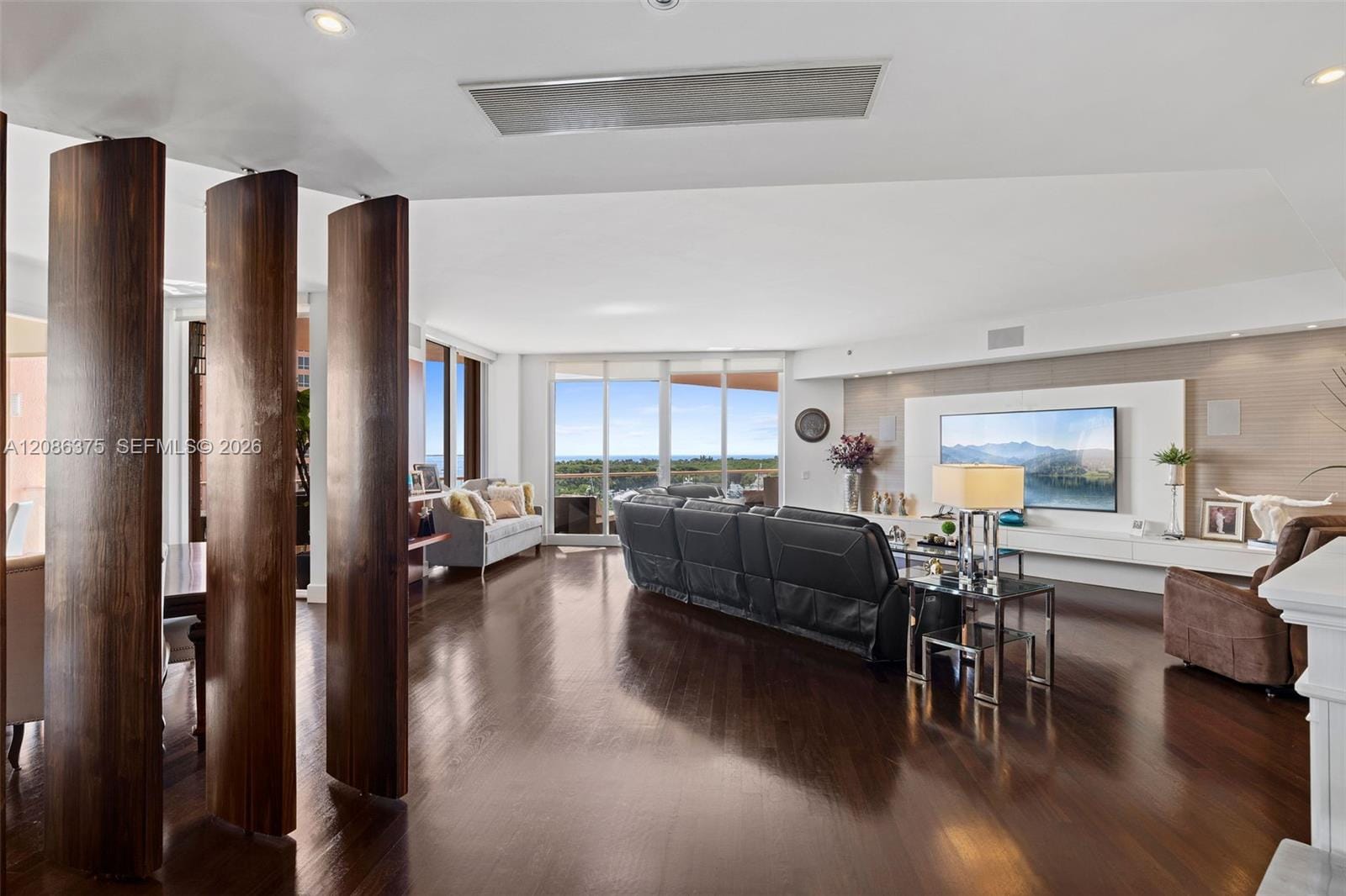 60 Edgewater Drive 9D — photo 4