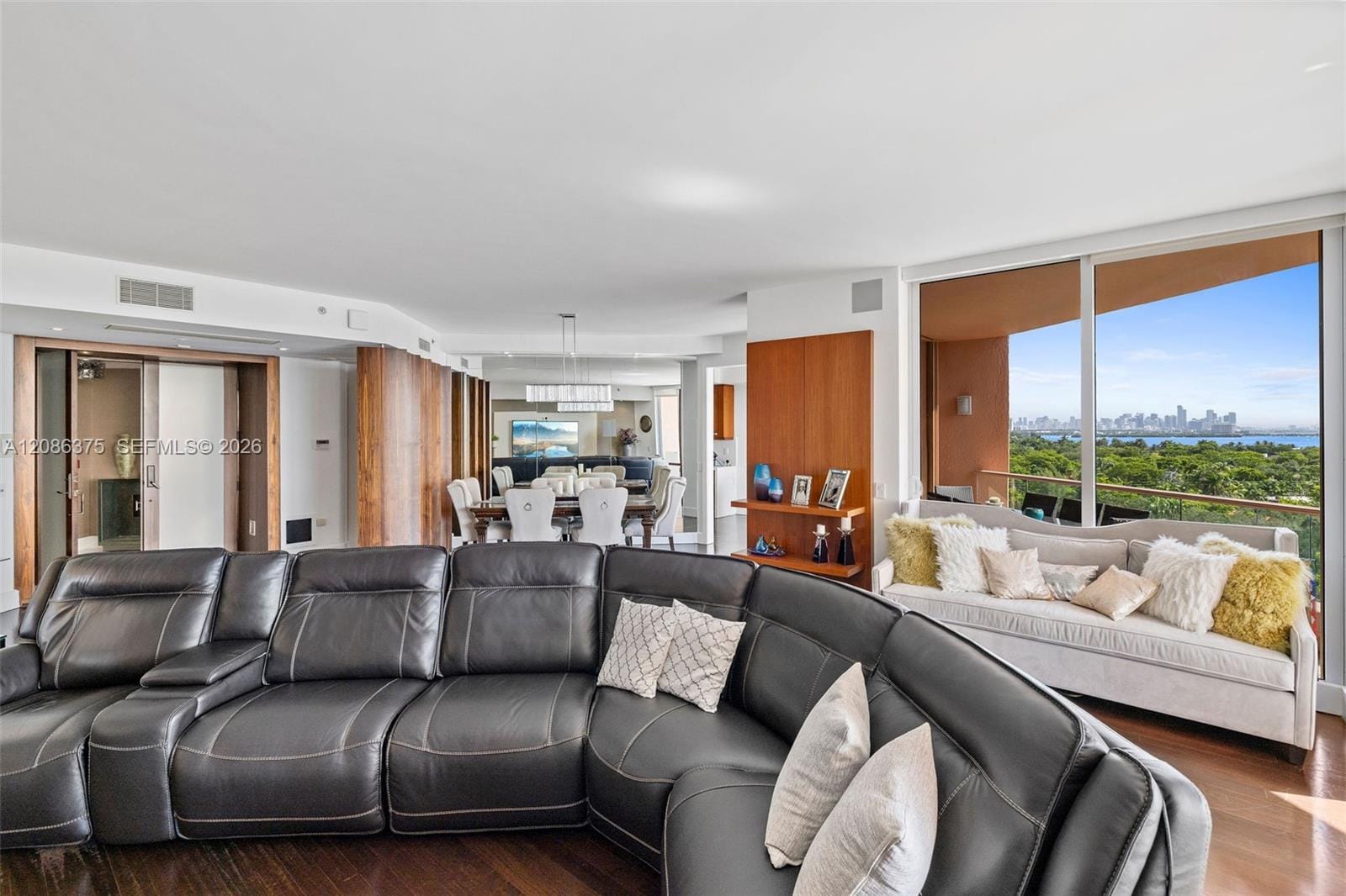 60 Edgewater Drive 9D — photo 7