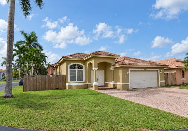 16362 SW 94th Street, Miami, FL 33196