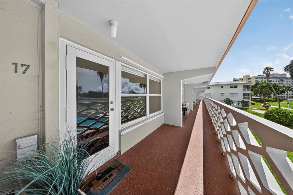 4836 NE 23rd Avenue 17, Fort Lauderdale, FL 33308 photo 2