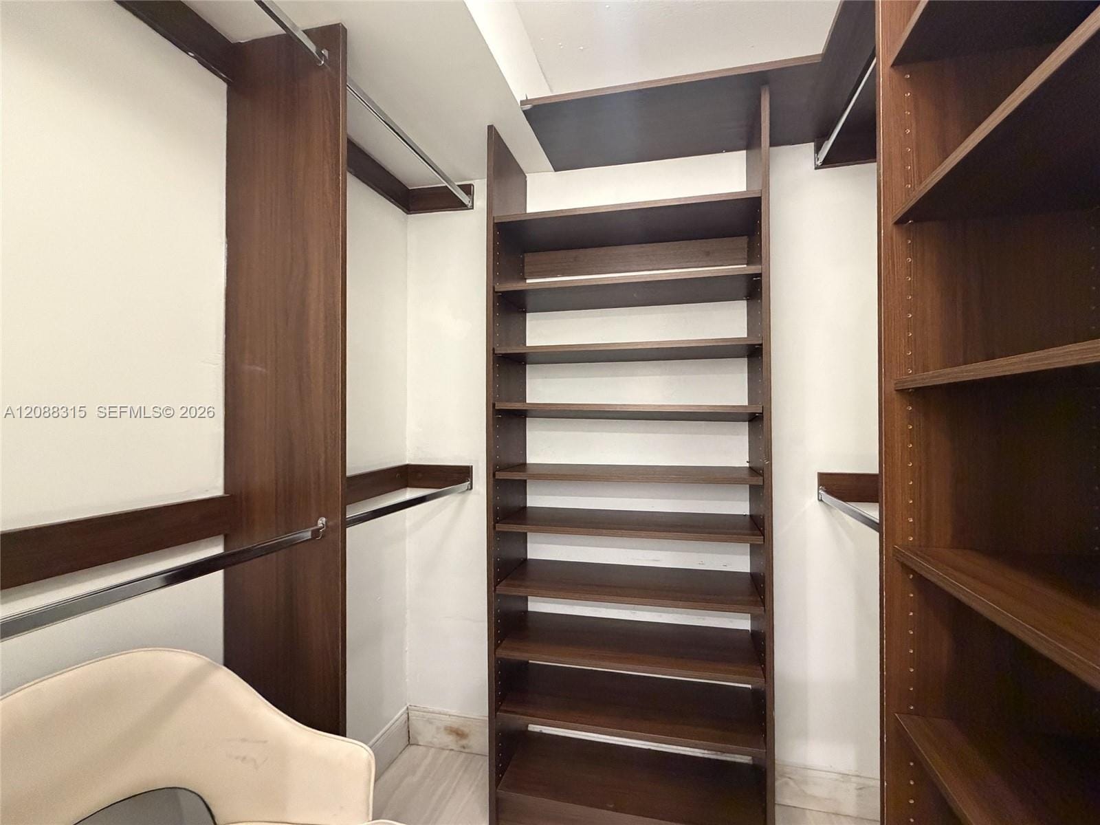 5160 SW 40th Avenue 4D — photo 12