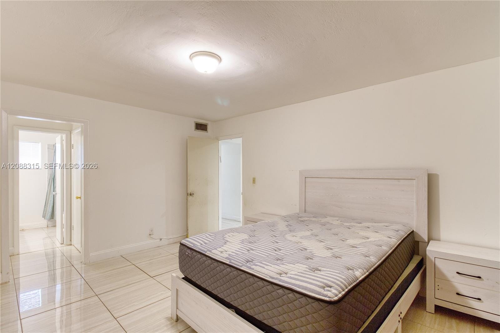 5160 SW 40th Avenue 4D — photo 10