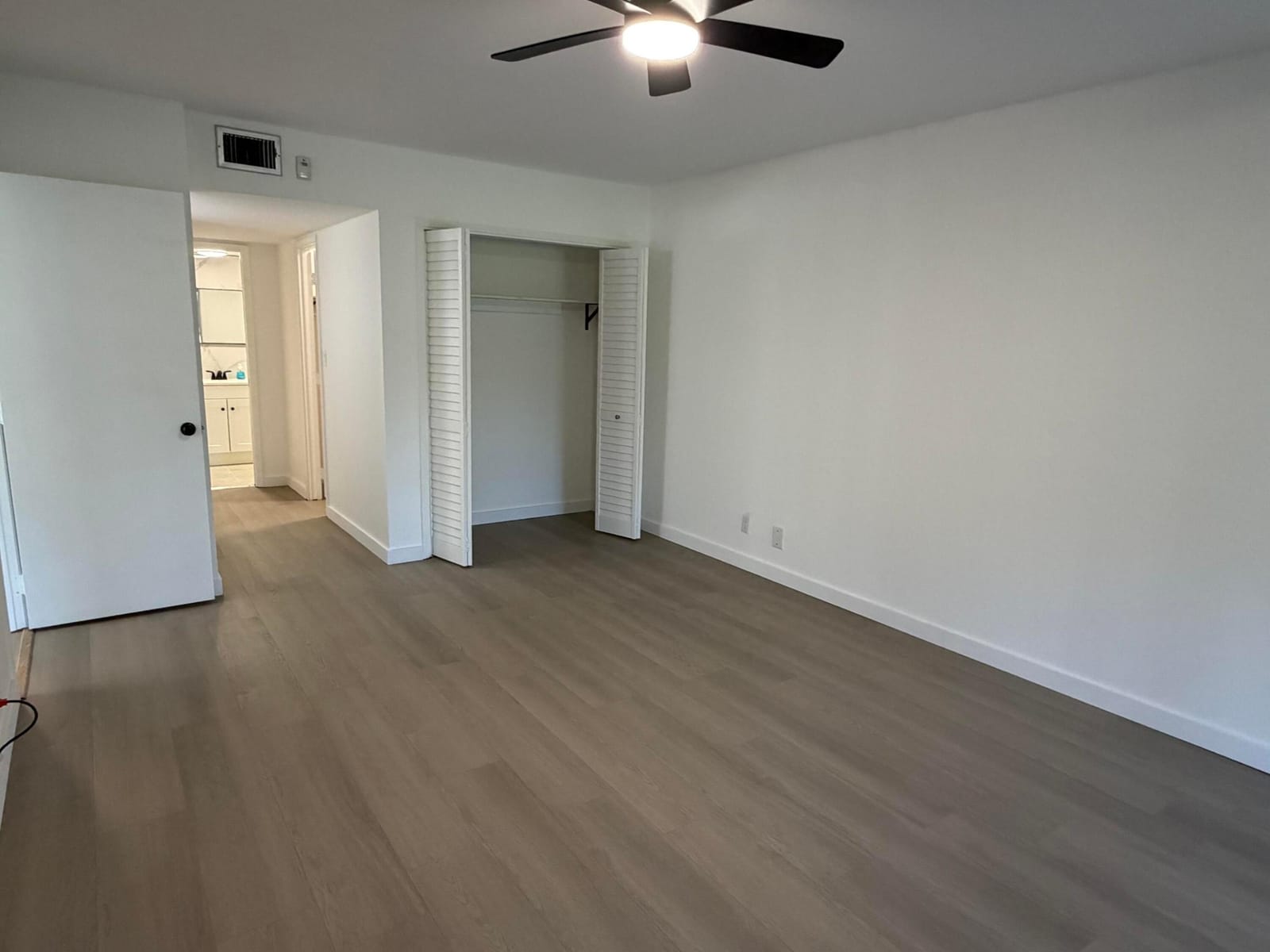 2661 S Course Drive 105 — photo 10