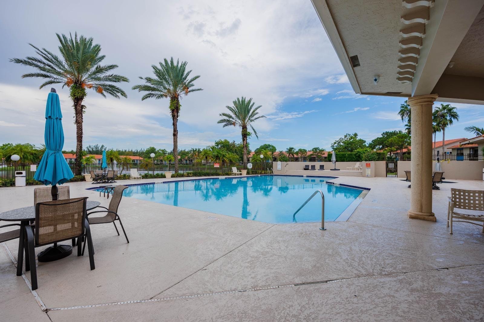 1524 Lake Crystal Drive E, Royal Palm Beach, FL 33411 photo 2
