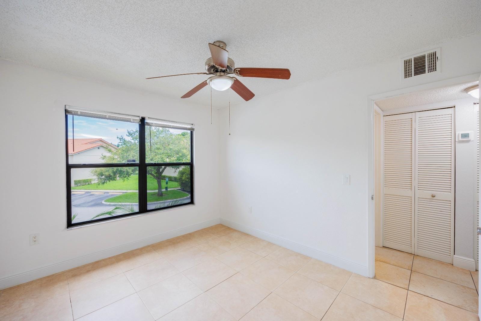 1524 Lake Crystal Drive E, Royal Palm Beach, FL 33411 photo 5